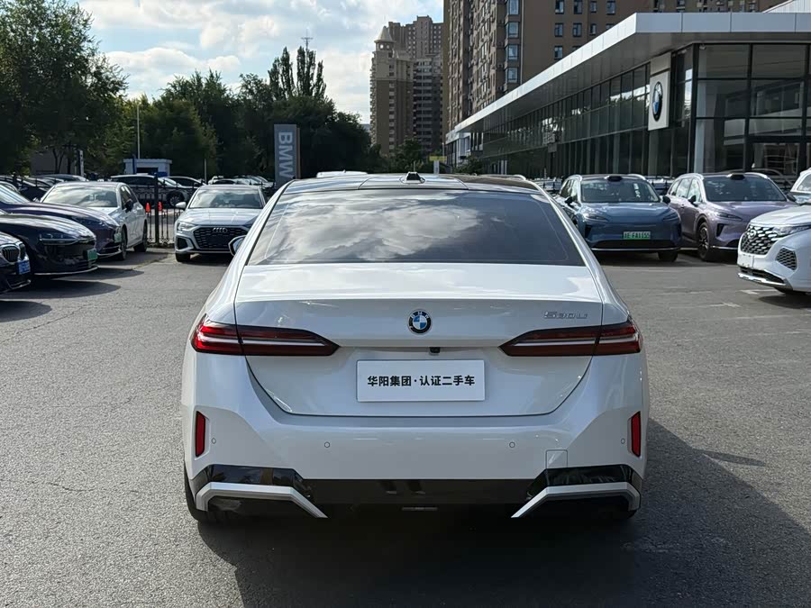BMW 5 Series 2025 530Li Deluxe M Sport Package - zdjęcie 5
