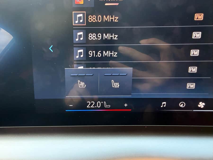 BMW 5 Series 2025 530Li Deluxe M Sport Package - zdjęcie 9