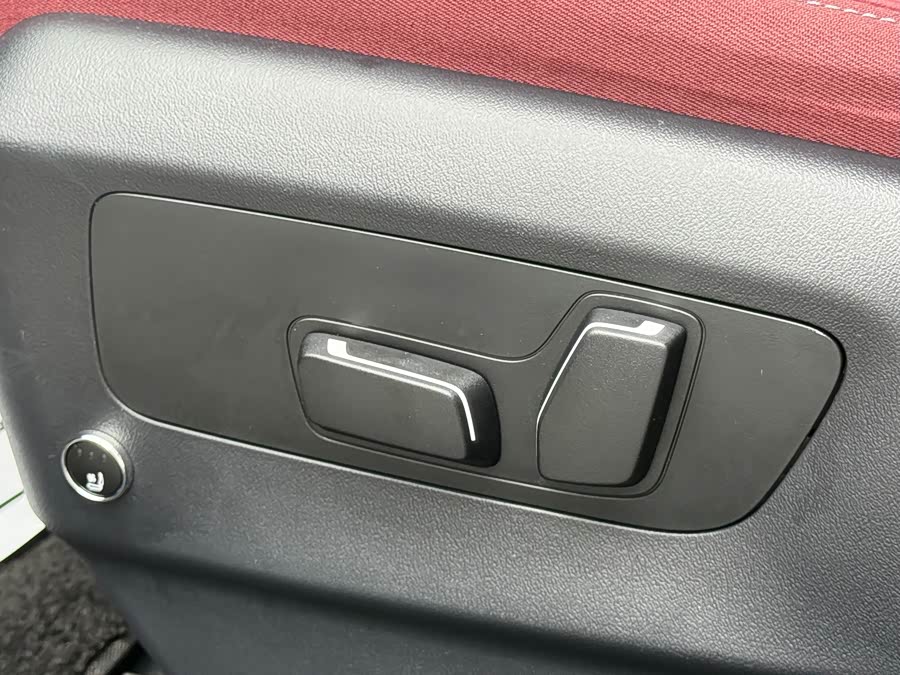BMW 5 Series 2025 530Li Leading Luxury Package - zdjęcie 15
