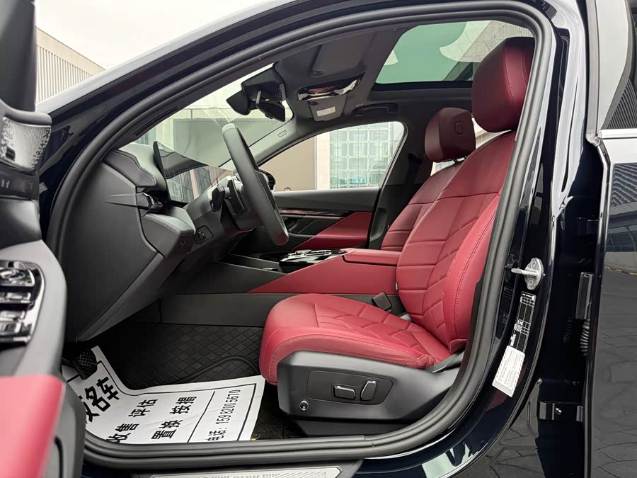 BMW 5 Series 2025 530Li Leading Luxury Package - zdjęcie 18