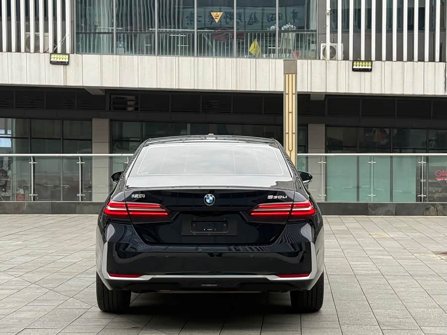 BMW 5 Series 2025 530Li Leading Luxury Package - zdjęcie 5