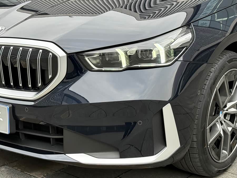 BMW 5 Series 2025 530Li Leading Luxury Package - zdjęcie 8