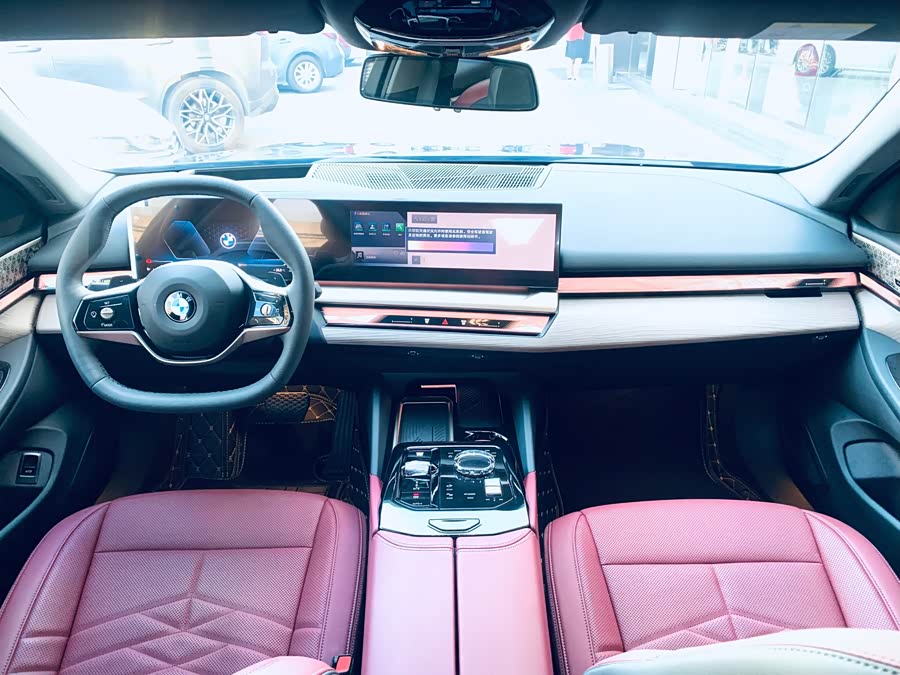 BMW 5 Series 2025 530Li Luxury Package - zdjęcie 10