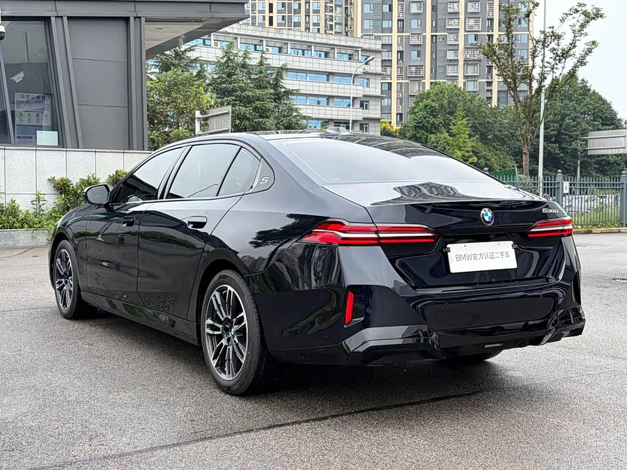 BMW 5 Series 2026 530Li Leading M Sport - zdjęcie 6