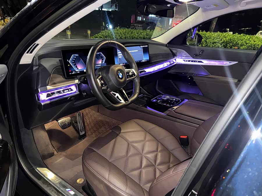 BMW 7 Series 2023 735Li M Sport Package - zdjęcie 5