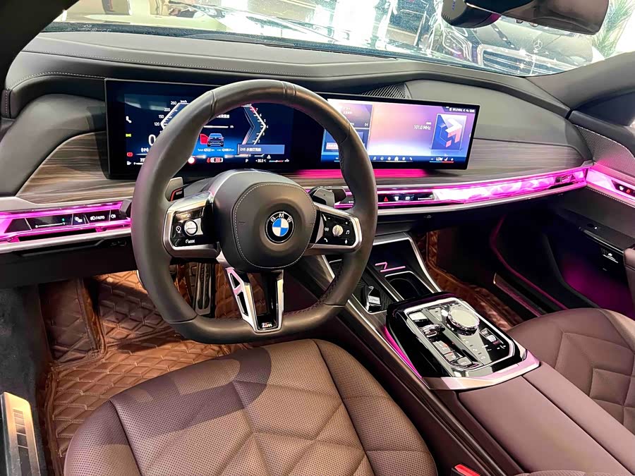 BMW 7 Series 2023 735Li M Sport Package - zdjęcie 5
