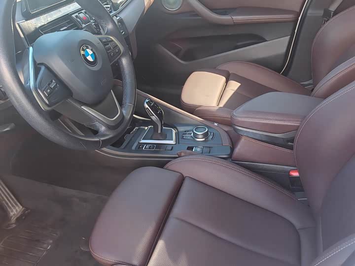 BMW X1 2022 sDrive20Li Fashion Edition - zdjęcie 14