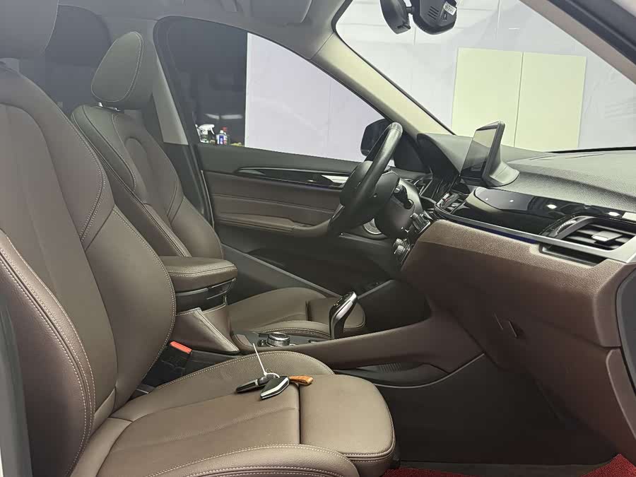 BMW X1 2022 sDrive20Li Fashion Edition - zdjęcie 17
