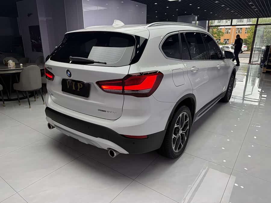 BMW X1 2022 sDrive20Li Fashion Edition - zdjęcie 4