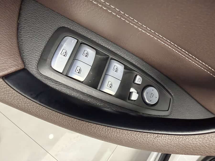 BMW X1 2022 sDrive20Li Fashion Edition - zdjęcie 8