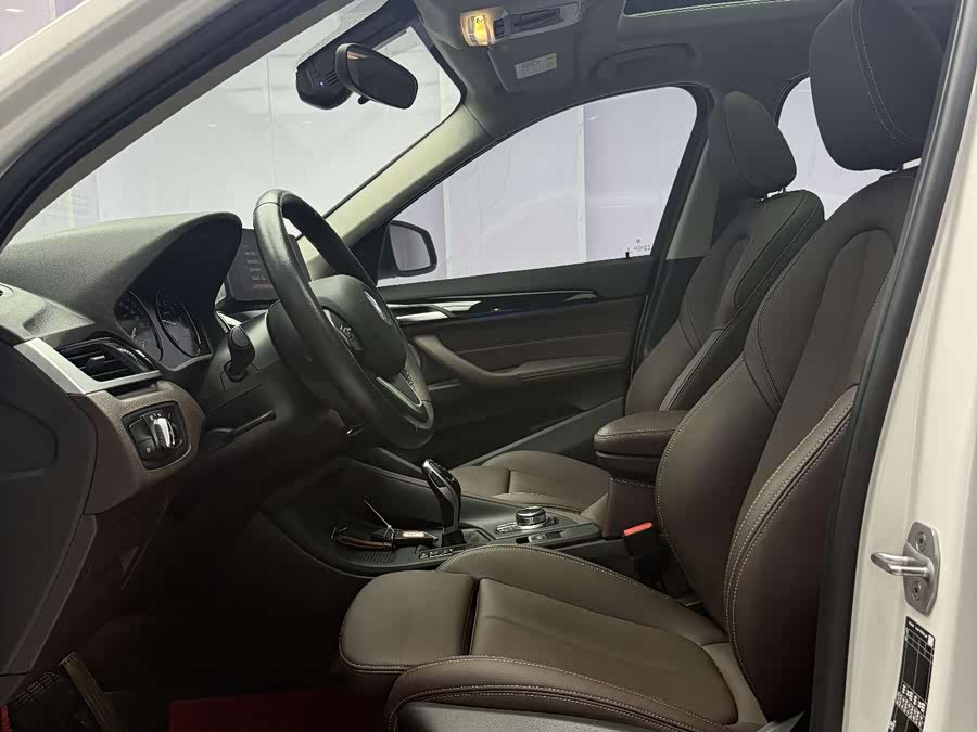 BMW X1 2022 sDrive20Li Fashion Edition - zdjęcie 9