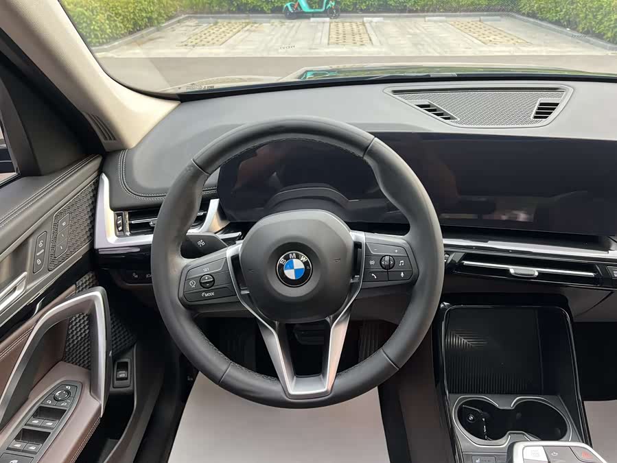 BMW X1 2023 sDrive20Li X Design Package - zdjęcie 13