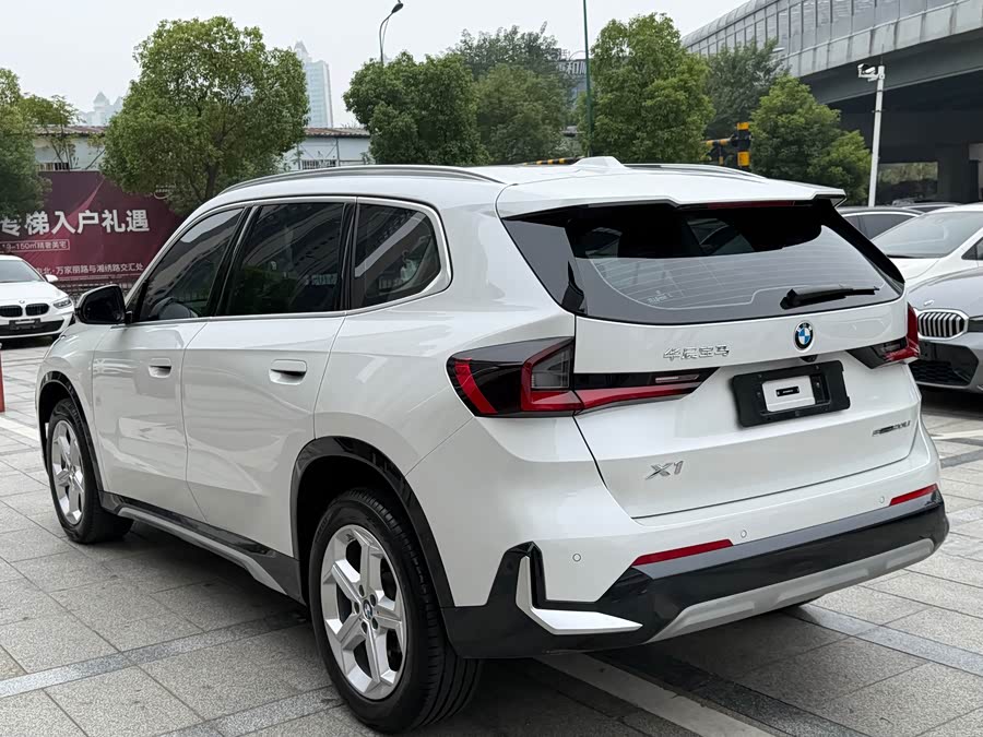 BMW X1 2023 sDrive20Li X Design Package - zdjęcie 13