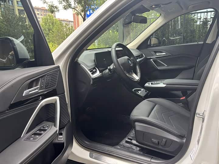 BMW X1 2023 sDrive20Li X Design Package - zdjęcie 14