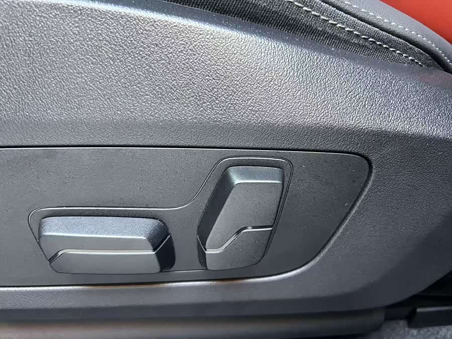 BMW X1 2023 sDrive20Li X Design Package - zdjęcie 16