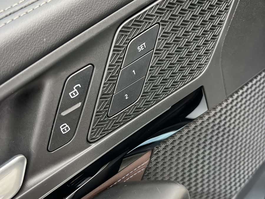 BMW X1 2023 sDrive20Li X Design Package - zdjęcie 18