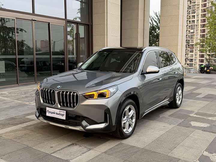 BMW X1 2023 sDrive20Li X Design Package - zdjęcie 18
