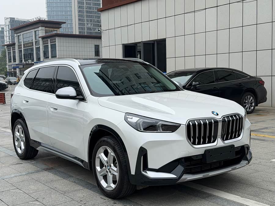 BMW X1 2023 sDrive20Li X Design Package - zdjęcie 3