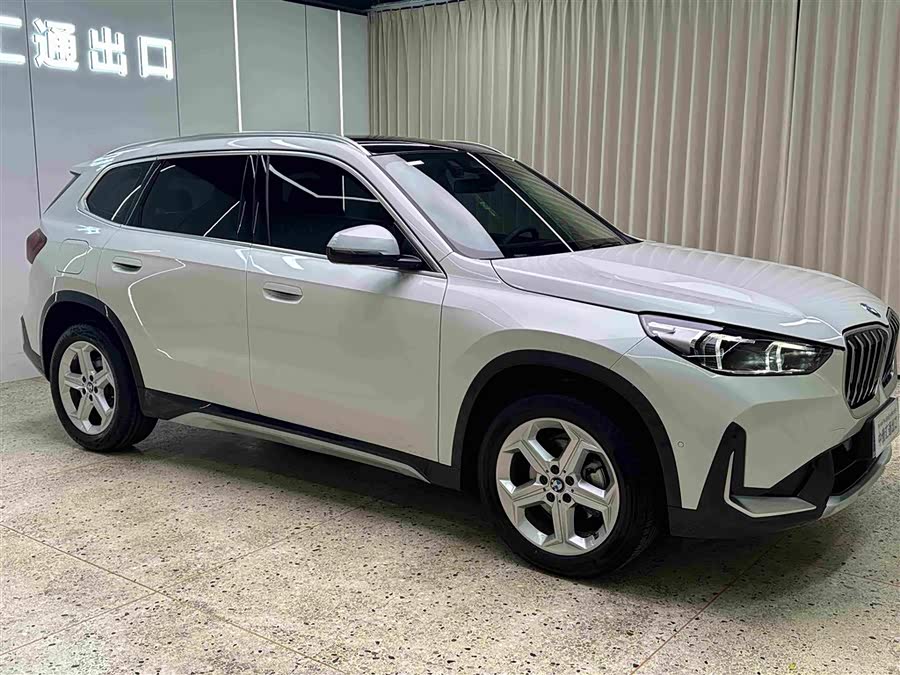 BMW X1 2023 sDrive20Li X Design Package - zdjęcie 4