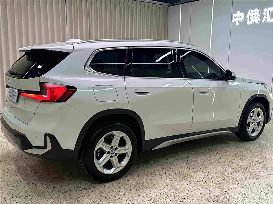 BMW X1 2023 sDrive20Li X Design Package - zdjęcie 5