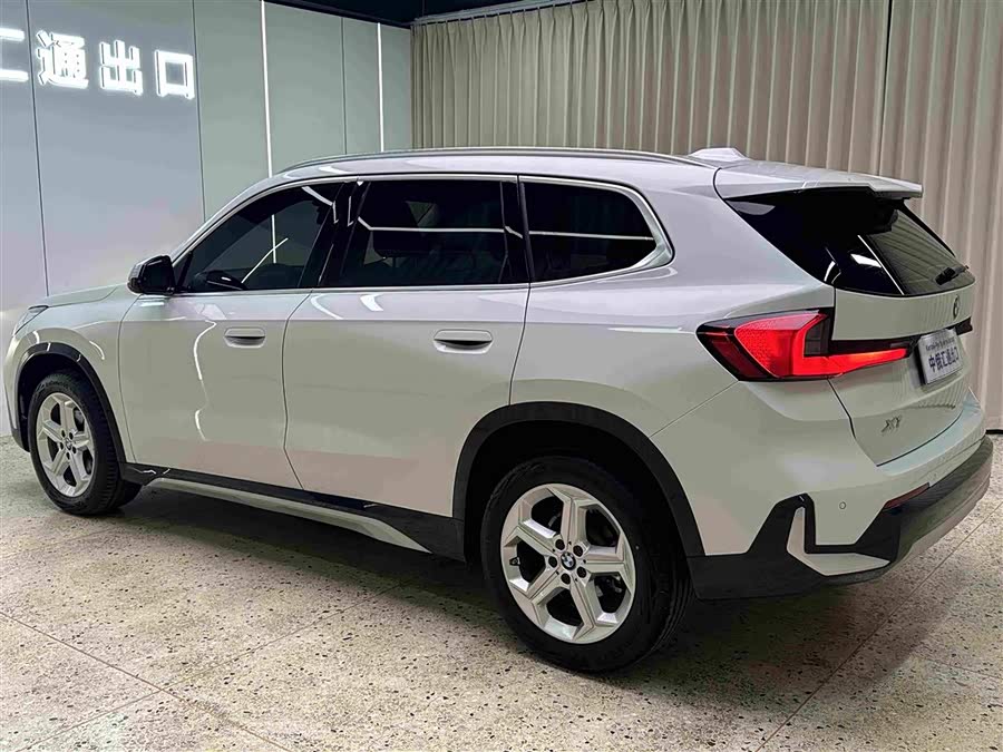 BMW X1 2023 sDrive20Li X Design Package - zdjęcie 7