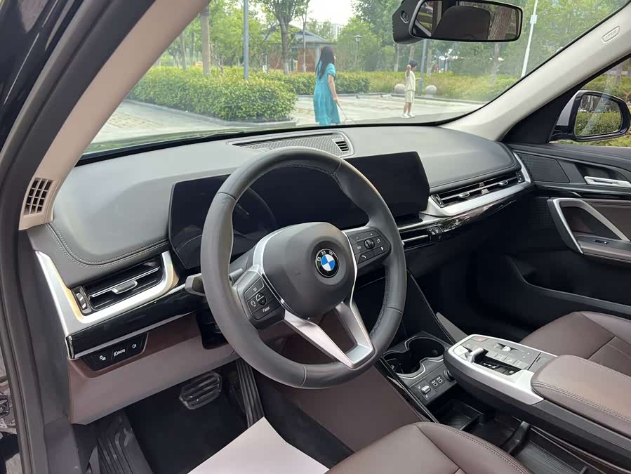 BMW X1 2023 sDrive20Li X Design Package - zdjęcie 10