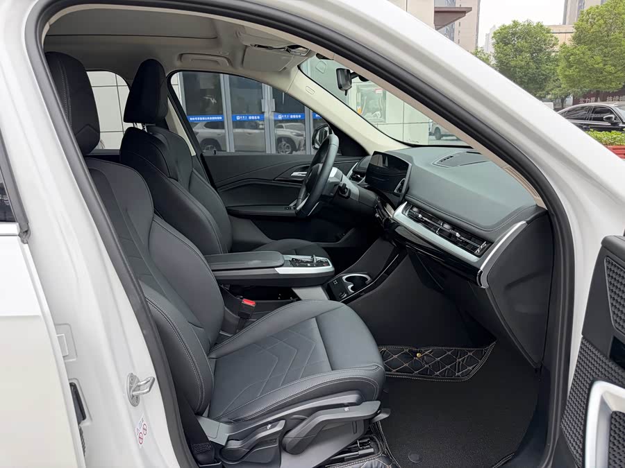 BMW X1 2023 sDrive20Li X Design Package - zdjęcie 10