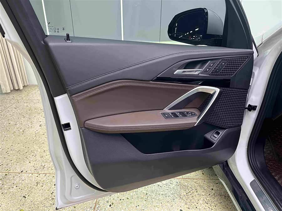 BMW X1 2023 sDrive20Li X Design Package - zdjęcie 10