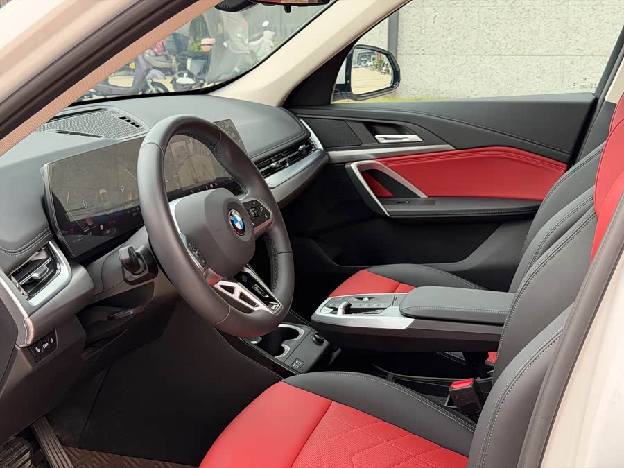 BMW X1 2023 sDrive25Li M Sport Package - zdjęcie 5