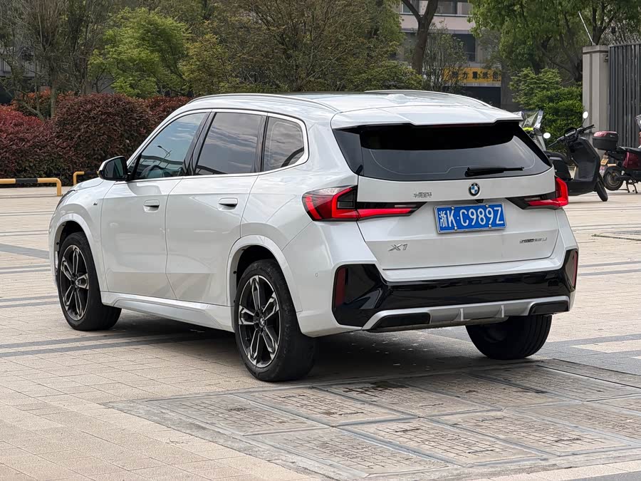 BMW X1 2023 sDrive25Li M Sport Package - zdjęcie 8