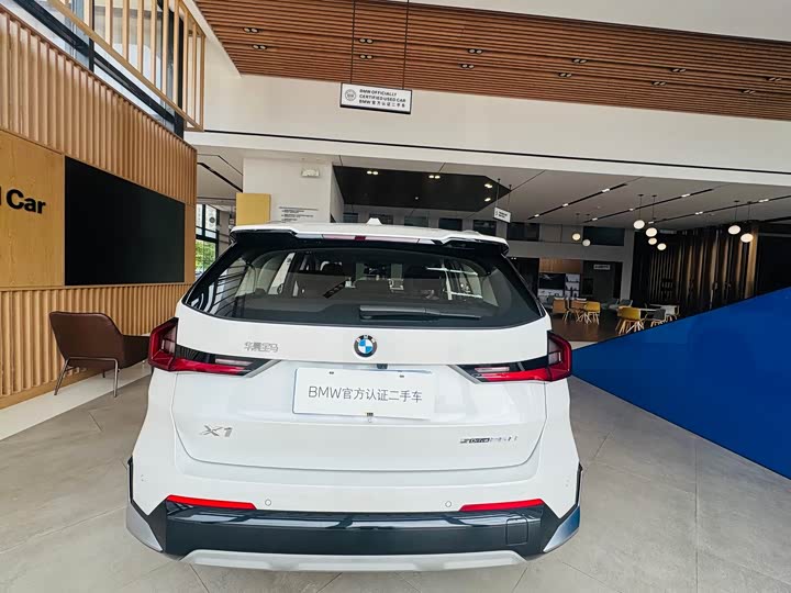 BMW X1 2025 sDrive25Li X Design Package - zdjęcie 19