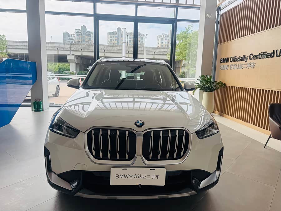 BMW X1 2025 sDrive25Li X Design Package - zdjęcie 4