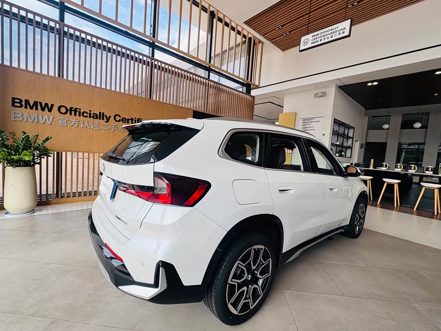 BMW X1 2025 sDrive25Li X Design Package - zdjęcie 5