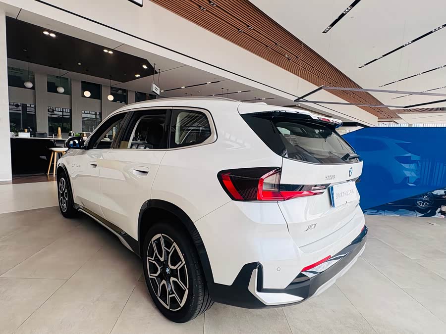 BMW X1 2025 sDrive25Li X Design Package - zdjęcie 7