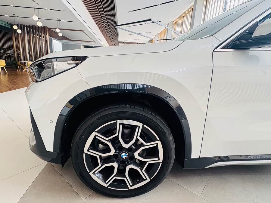 BMW X1 2025 sDrive25Li X Design Package - zdjęcie 8