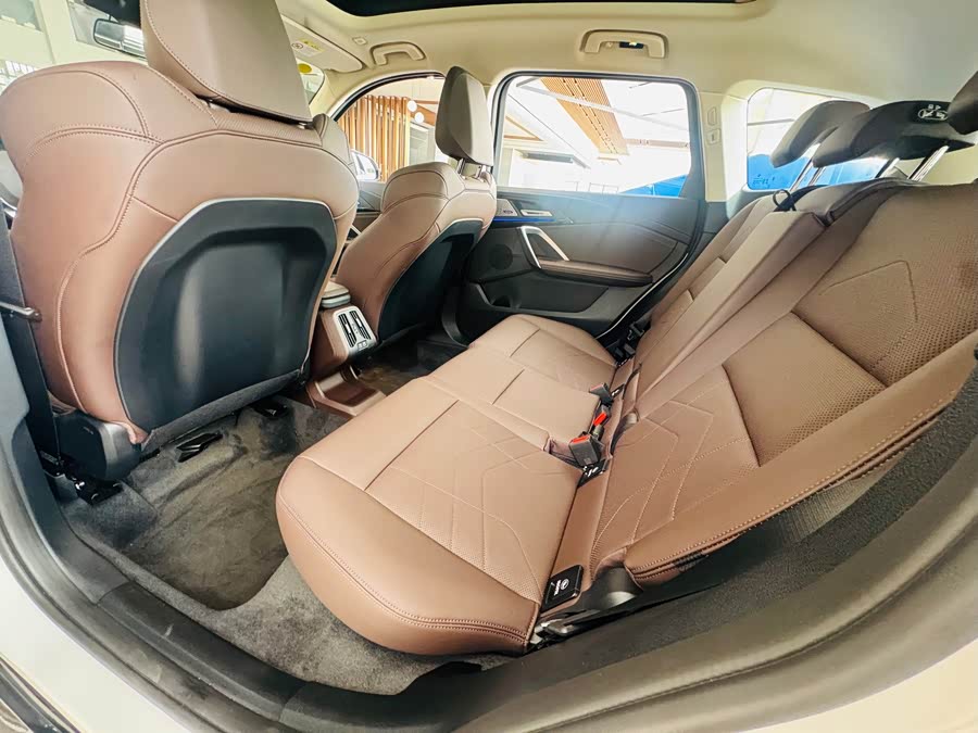 BMW X1 2025 sDrive25Li X Design Package - zdjęcie 10