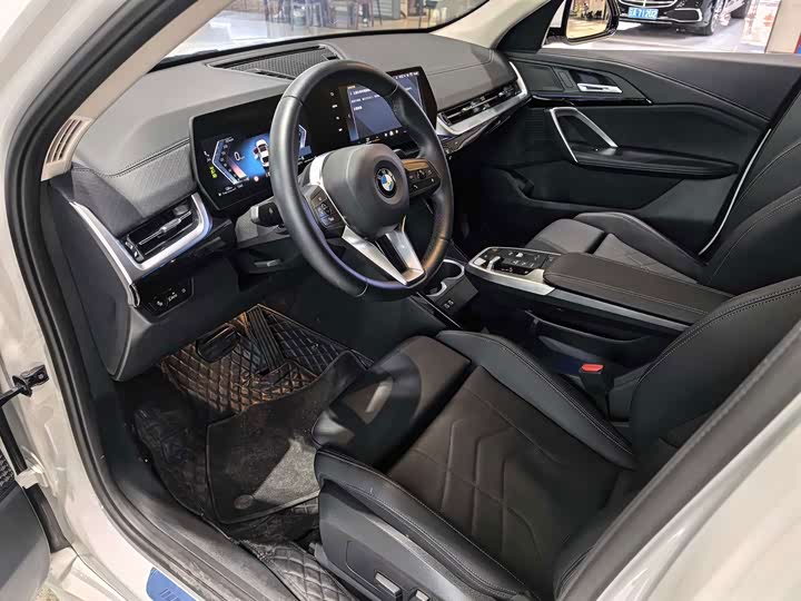 BMW X2 2026 sDrive25i M Sport - zdjęcie 18