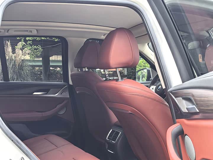 BMW X3 2022 Facelift 2 xDrive30i Leading M Night Package - zdjęcie 12