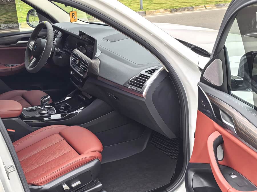 BMW X3 2022 Facelift 2 xDrive30i Leading M Night Package - zdjęcie 5