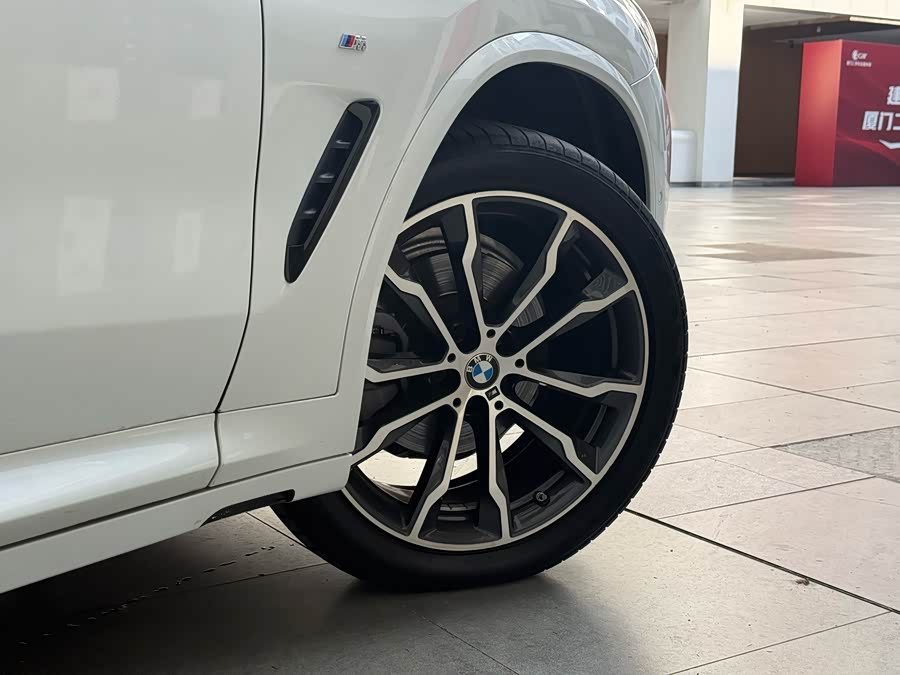 BMW X3 2022 Facelift 2 xDrive30i Leading M Night Package - zdjęcie 5