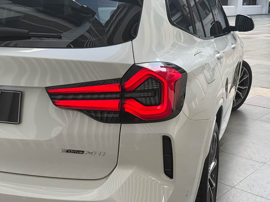 BMW X3 2022 Facelift 2 xDrive30i Leading M Night Package - zdjęcie 6