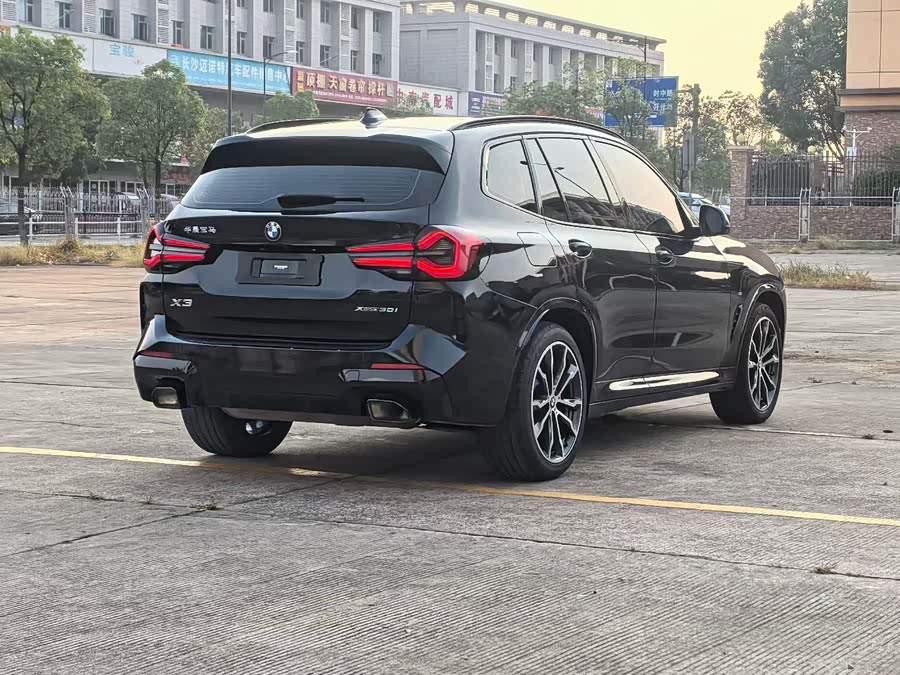 BMW X3 2023 Facelift xDrive30i Leading M Night Package - zdjęcie 4
