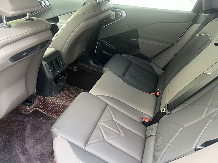 BMW X3 2025 xDrive30L Luxury M Sport Night Package - zdjęcie 19