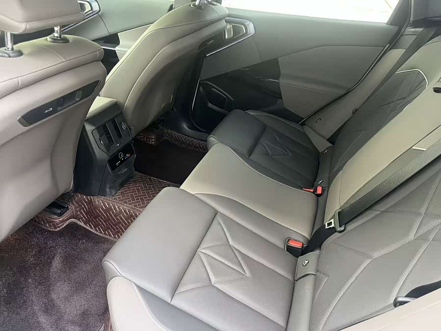 BMW X3 2025 xDrive30L Luxury M Sport Night Package - zdjęcie 8