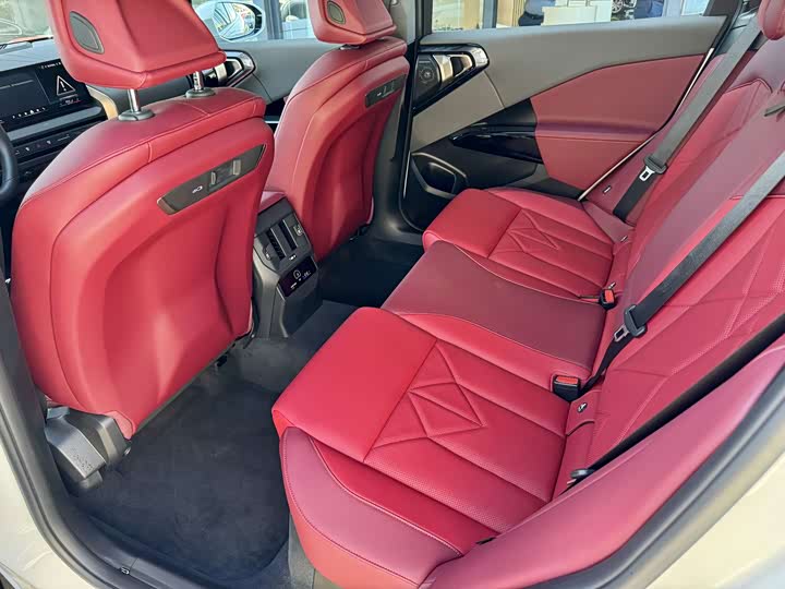 BMW X3 2025 xDrive30L Luxury M Sport Package - zdjęcie 15