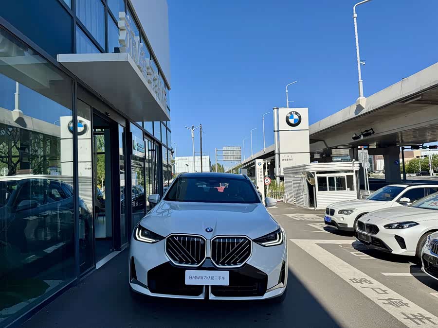 BMW X3 2025 xDrive30L Luxury M Sport Package - zdjęcie 3