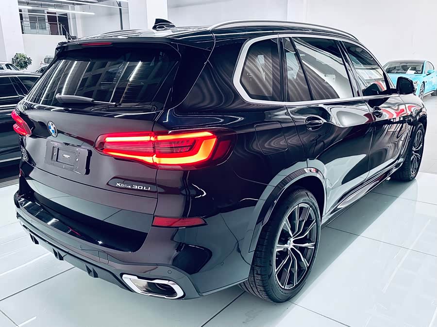 BMW X5 2022 Facelift xDrive 30Li Luxury M Sport Package - zdjęcie 6