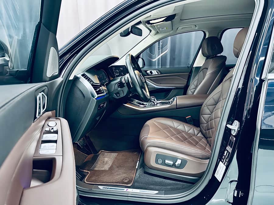 BMW X5 2022 Facelift xDrive 30Li Luxury M Sport Package - zdjęcie 9