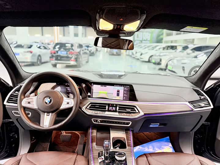 BMW X5 2022 Facelift xDrive 40Li Luxury M Sport Package - zdjęcie 19