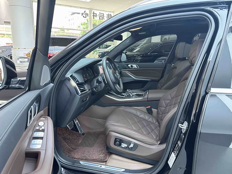BMW X5 2022 Facelift xDrive 40Li Luxury M Sport Package - zdjęcie 5